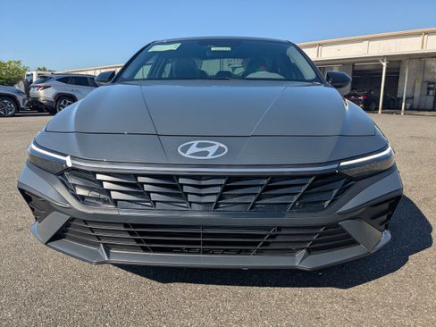 New 2026 Hyundai Elantra Sport FWD image 9