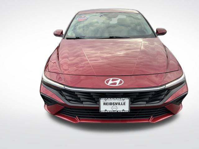 Used 2025 Hyundai Elantra Limited FWD image 10