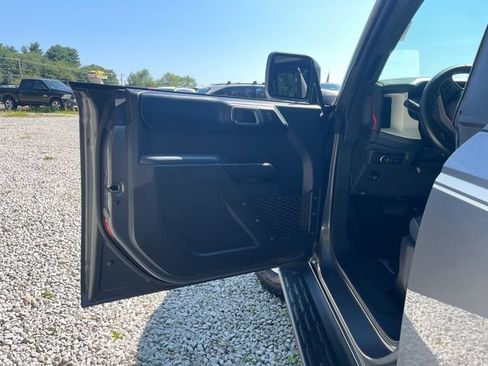 Used 2025 Ford Bronco Heritage Edition AWD/4WD image 25
