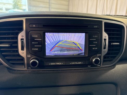 Used 2019 Kia Sportage LX FWD image 26
