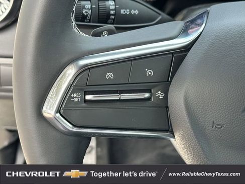 New 2025 Chevrolet Blazer EV LT image 13