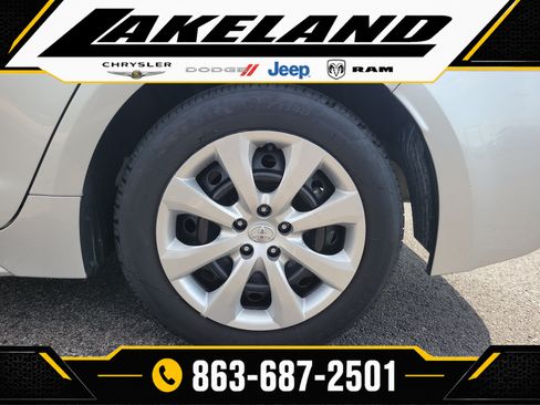 Used 2025 Toyota Corolla LE FWD image 8