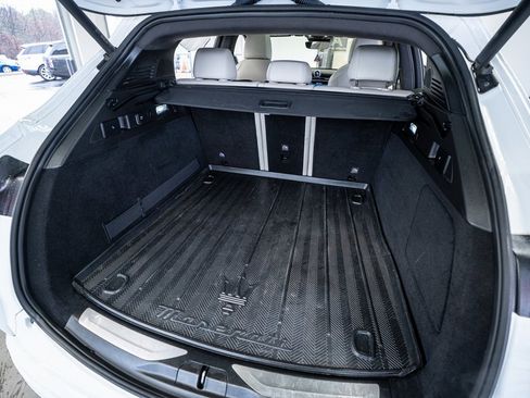 Used 2023 Maserati Grecale Modena image 57