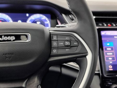 Used 2024 Jeep Grand Cherokee L Limited w/ Luxury Tech Group II image 44