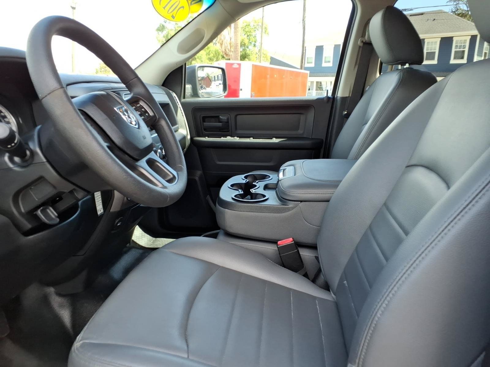 Used 2019 RAM 1500 Tradesman w/ Chrome Appearance Group RWD image 19