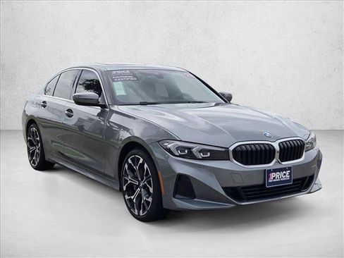 Used 2025 BMW 330i Sedan w/ Premium Package RWD image 3