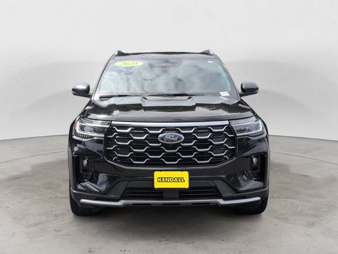 Certified 2025 Ford Explorer Platinum w/ LUX Leather Package AWD/4WD image 8