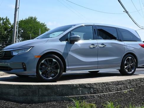 Used 2023 Honda Odyssey Elite image 1