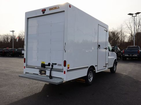 New 2025 Chevrolet Express 3500 w/ Power Convenience Package image 21