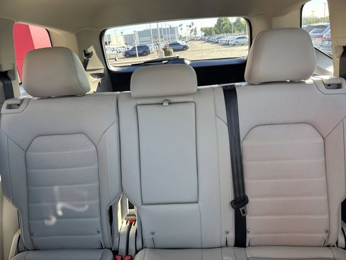 New 2026 Volkswagen Atlas SEL image 18