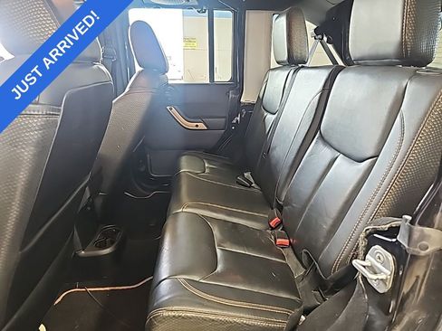 Used 2014 Jeep Wrangler Unlimited Sahara image 6