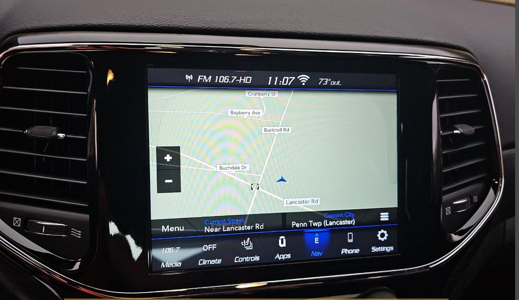 Used 2020 Jeep Grand Cherokee Altitude AWD/4WD image 27