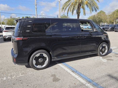 New 2025 Volkswagen ID. Buzz Pro S image 16