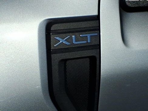 Used 2024 Ford Maverick XLT image 7