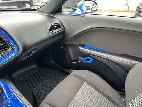 Used 2023 Dodge Challenger SXT w/ Blacktop Package image 24