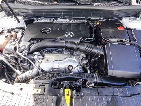 Certified 2023 Mercedes-Benz GLB 250 GLB 250 image 27