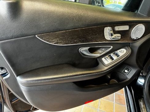 Used 2019 Mercedes-Benz C 300 4MATIC Sedan w/ Premium Package image 13