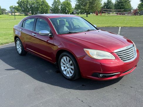 Used 2014 Chrysler 200 Limited w/ Sun/Sound Group FWD image 3