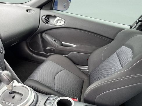 Used 2014 Nissan 370Z Coupe image 30