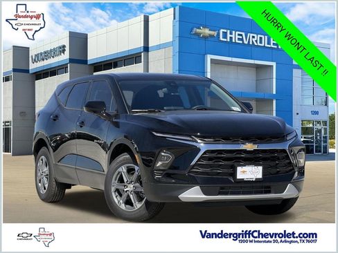 New 2026 Chevrolet Blazer LT FWD image 1