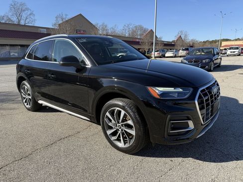 Used 2021 Audi Q5 2.0T Premium w/ Convenience Package image 1