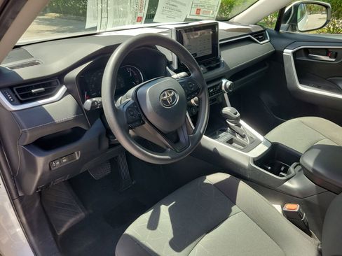 Used 2024 Toyota RAV4 XLE FWD image 15