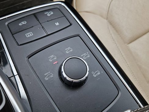 Used 2018 Mercedes-Benz GLE 43 AMG 4MATIC image 19