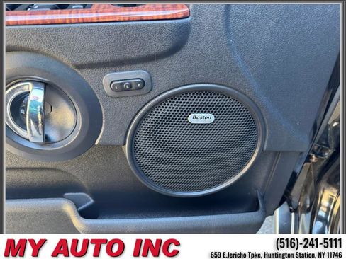 Used 2008 Jeep Commander Limited image 28