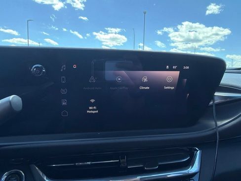 Used 2024 Buick Envista Sport Touring w/ Convenience I Package FWD image 13
