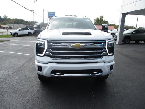 New 2026 Chevrolet Silverado 2500 High Country w/ High Country Premium Package image 9