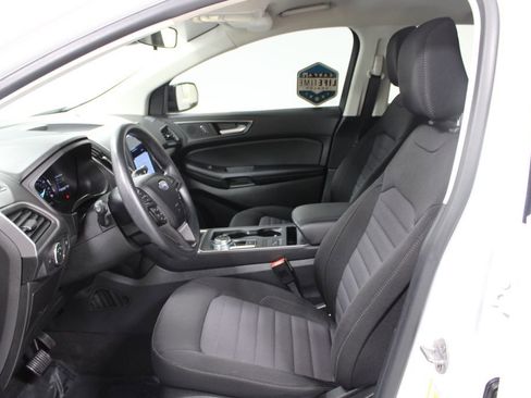 Used 2022 Ford Edge SE w/ Black Appearance Package image 19