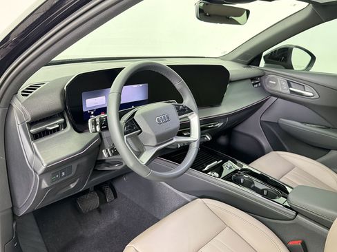 New 2026 Audi Q3 quattro 2.0T AWD/4WD image 4