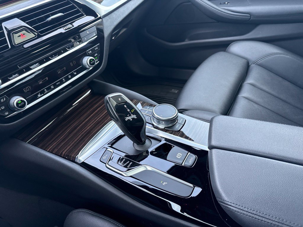 Used 2018 BMW 530i xDrive AWD/4WD image 23