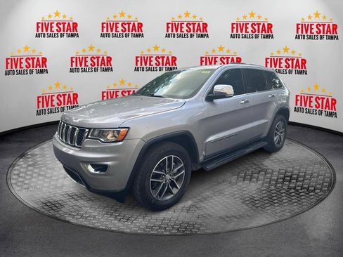 Used 2018 Jeep Grand Cherokee Limited image 3