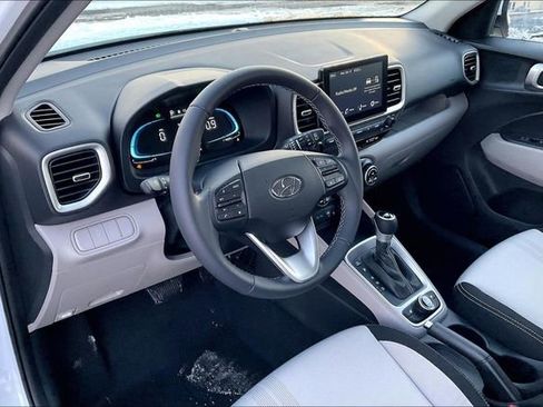New 2026 Hyundai Venue SEL image 6