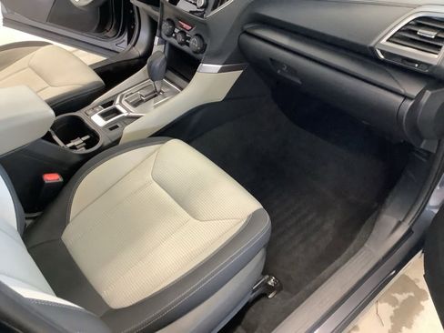 Used 2023 Subaru Forester AWD/4WD image 4