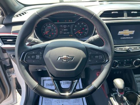 Used 2021 Chevrolet TrailBlazer RS w/ Convenience Package FWD image 14