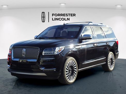 Used 2020 Lincoln Navigator Black Label w/ Cargo Convenience Package image 7
