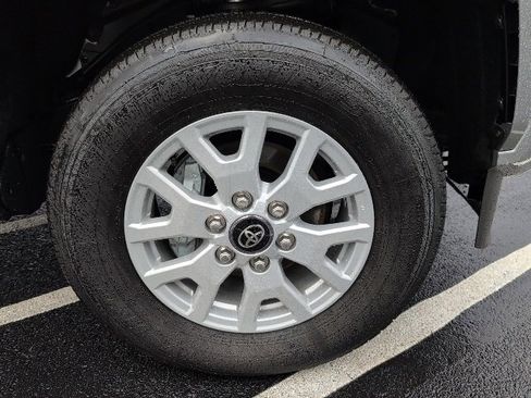 New 2025 Toyota Tacoma SR5 image 5