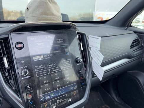 Used 2025 Subaru Forester Premium image 6