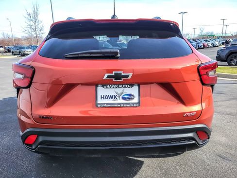 Used 2024 Chevrolet Trax RS w/ Sunroof Package image 5