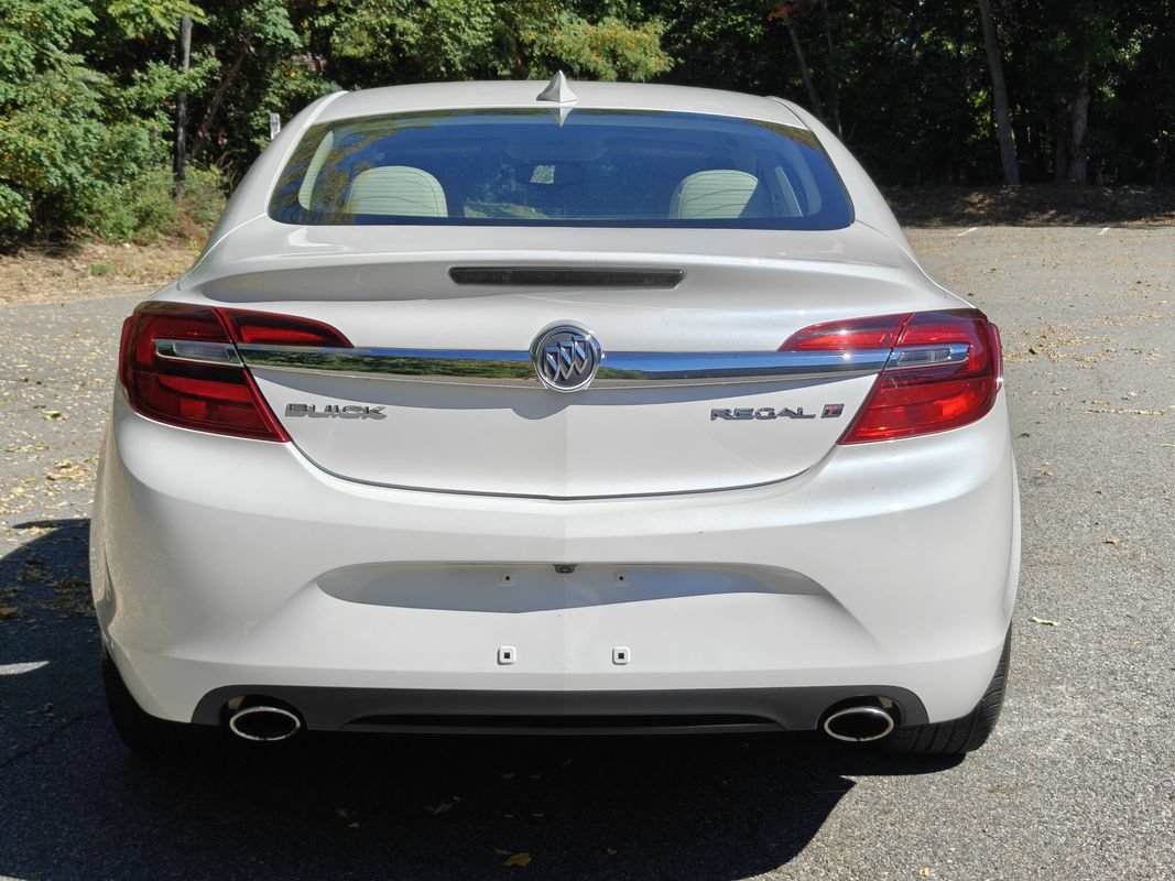 Used 2016 Buick Regal FWD image 4