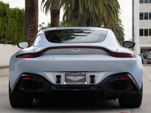 Used 2020 Aston Martin V8 Vantage Coupe RWD image 8