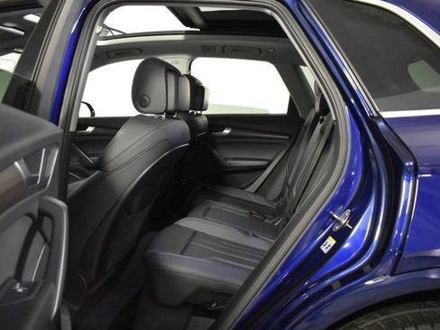 Used 2024 Audi Q5 2.0T Premium w/ Convenience Package AWD/4WD image 28