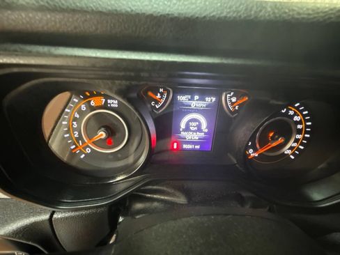 Used 2024 Jeep Wrangler Unlimited Sport AWD/4WD image 24