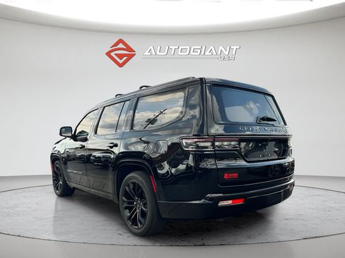 Used 2022 Jeep Grand Wagoneer Series II AWD/4WD image 5