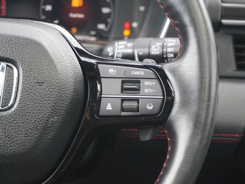 Used 2025 Honda Pilot Black Edition image 16