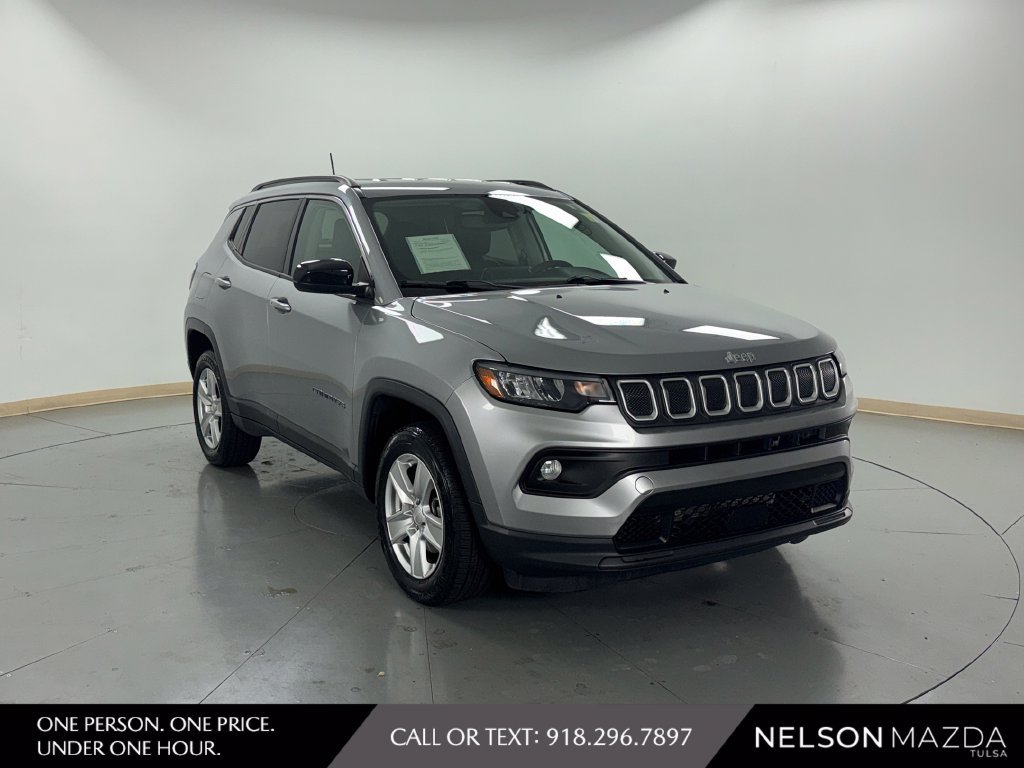 Used 2022 Jeep Compass Latitude AWD/4WD image 4