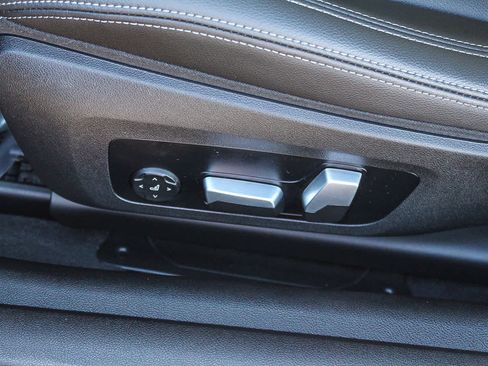 Certified 2023 BMW 430i Convertible w/ M Sport Package image 20