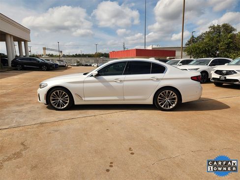Used 2021 BMW 530i w/ Convenience Package image 4
